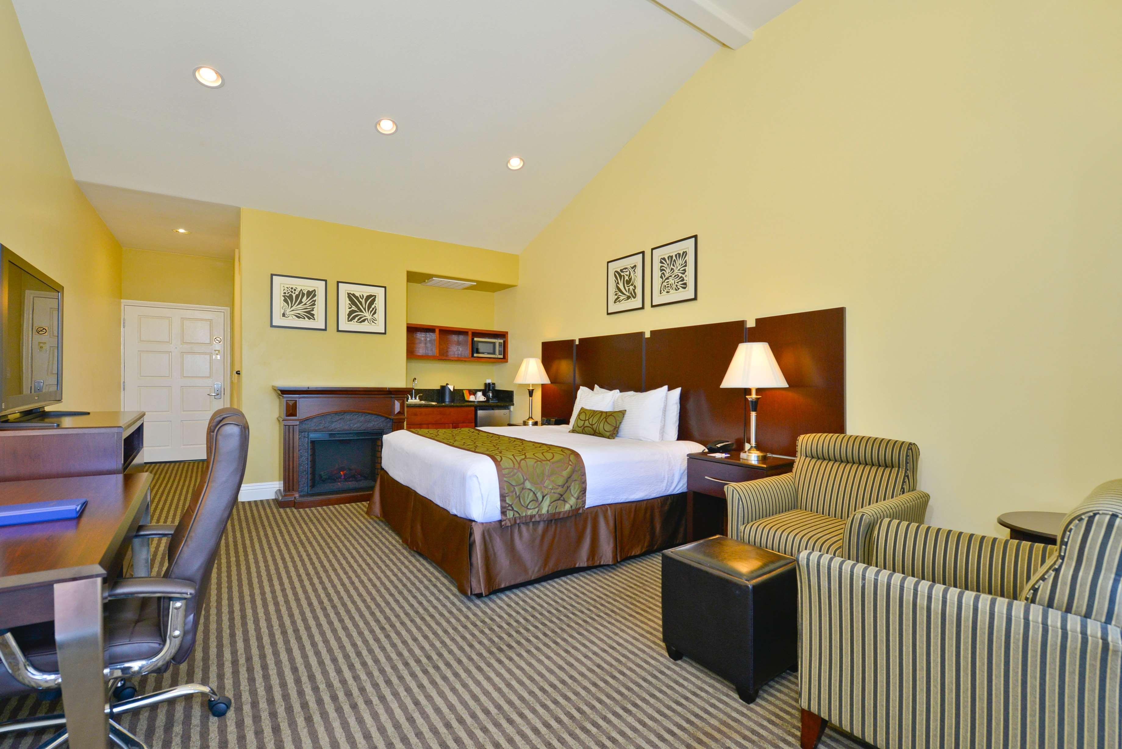 Hotel Best Western Plus Inn-by-the-sea