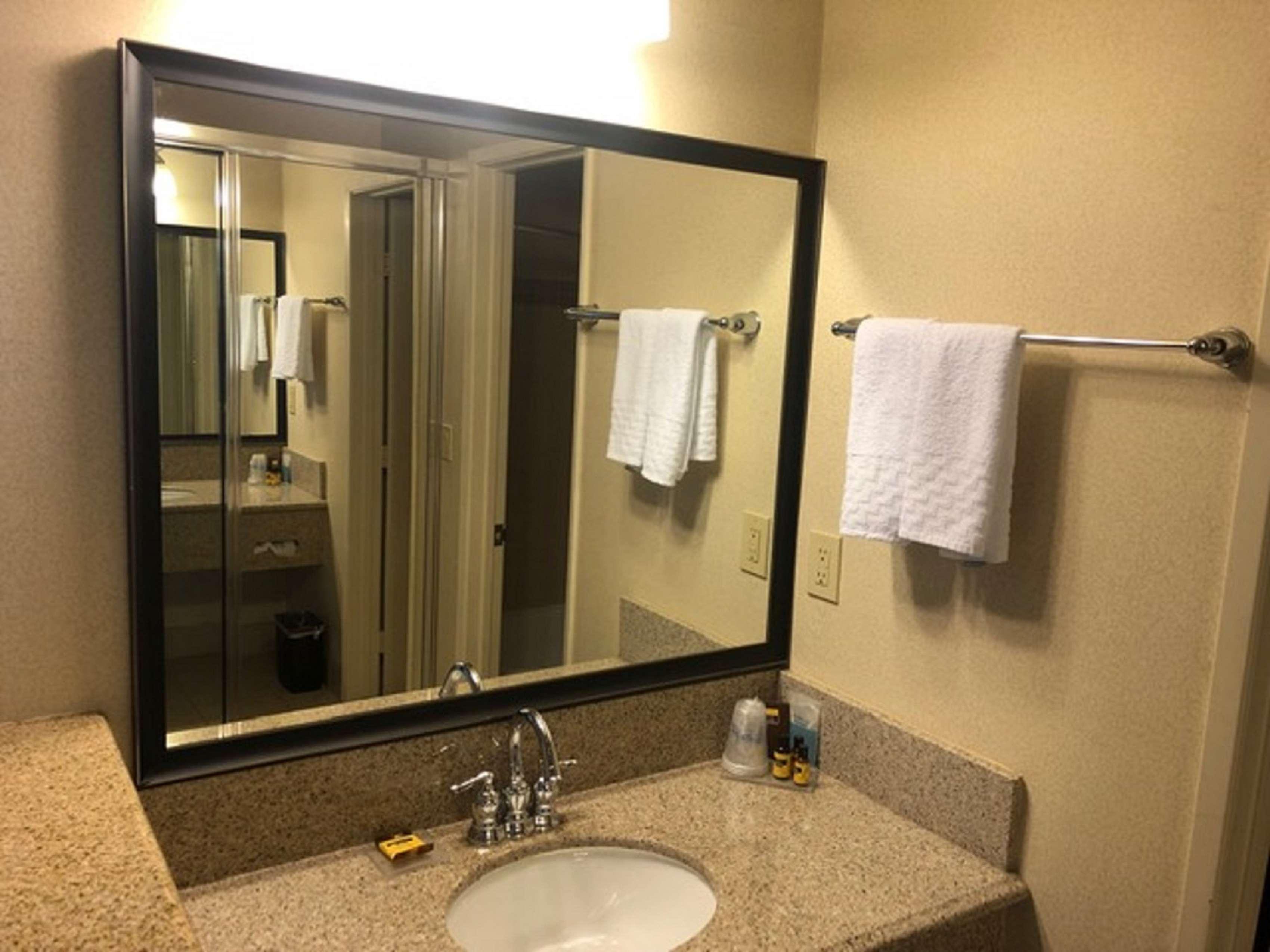 Western Inn-by-the-sea Hotel 3*