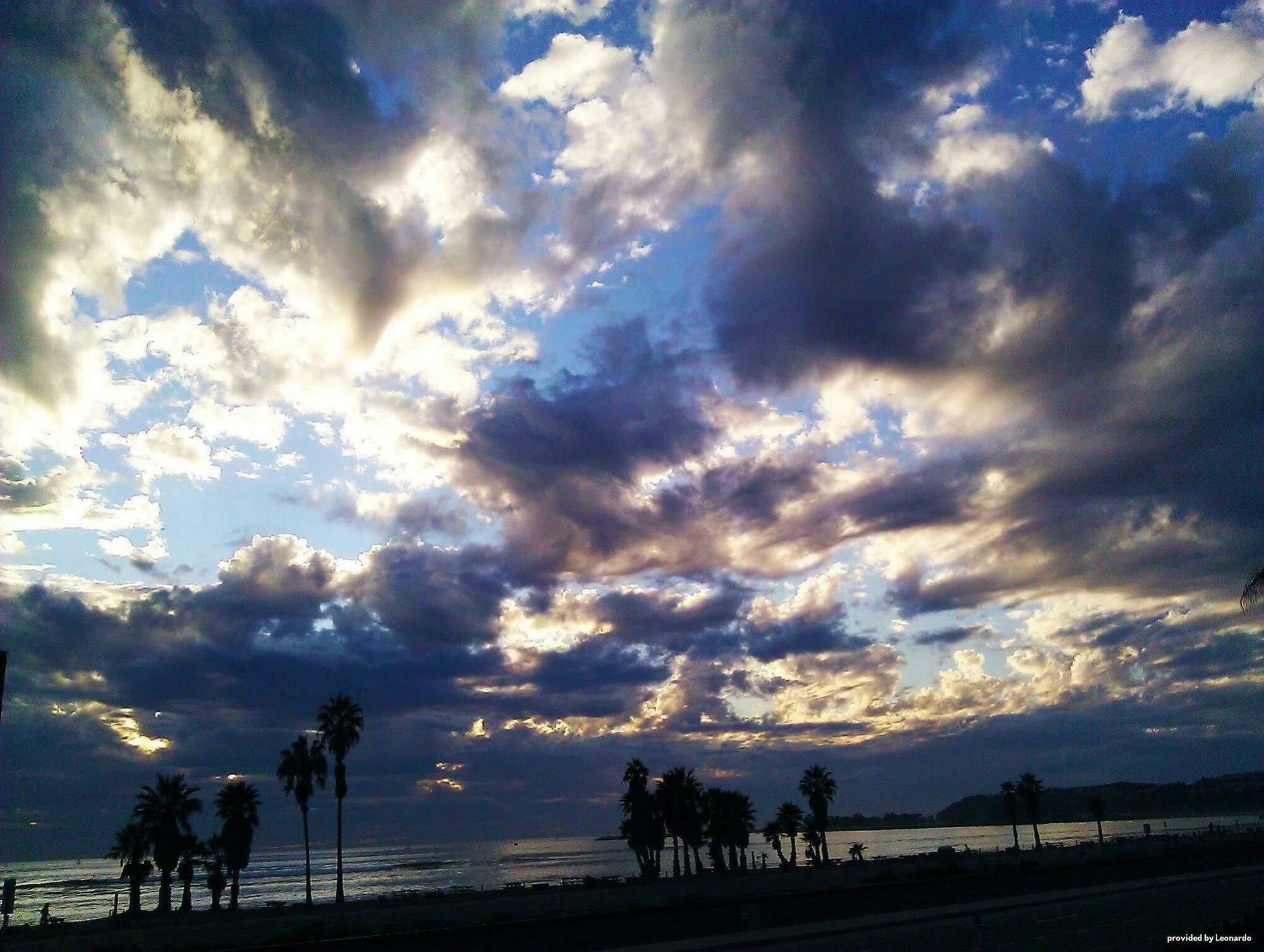 Western Inn-by-the-sea Hotel 3*