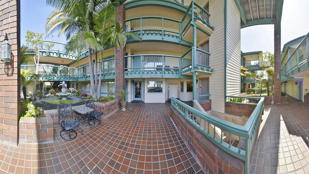 Western Inn-by-the-sea Hotel 3*